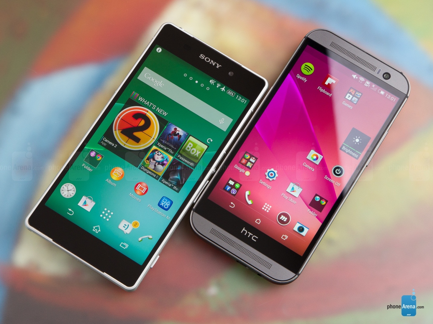 HTC One M8 và Sony Xperia Z2